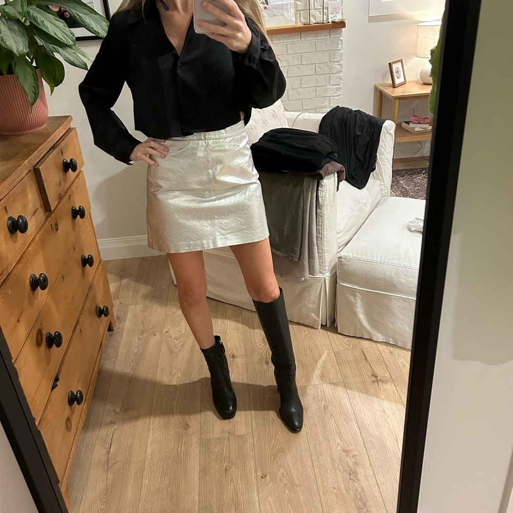 Zara faux leather skirt - size small